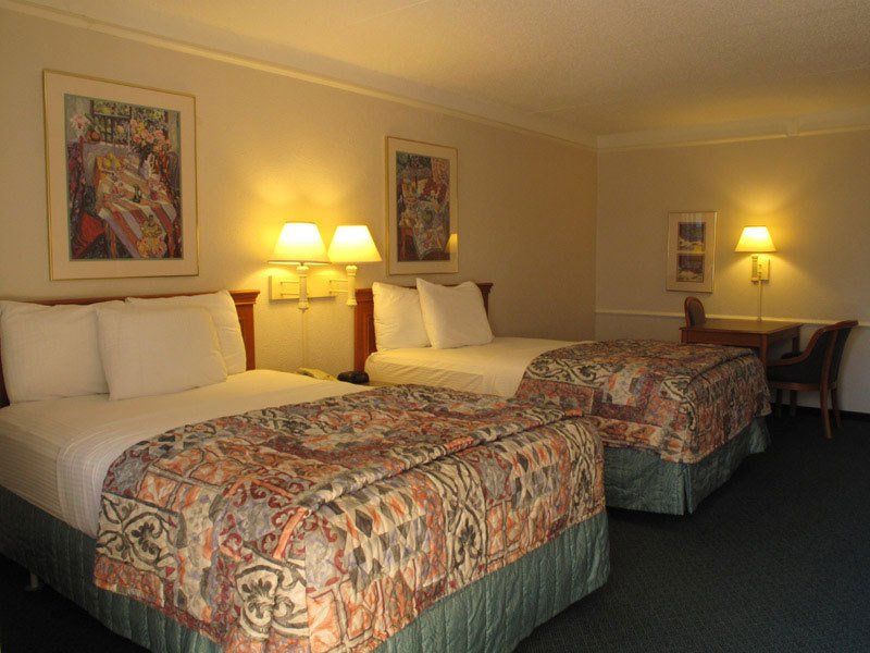 Baymont By Wyndham Greenville Woodruff Rd Номер фото