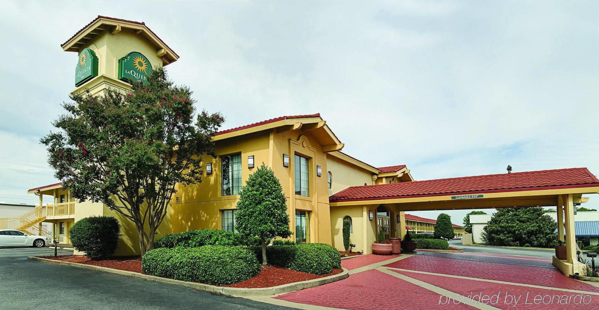 Baymont By Wyndham Greenville Woodruff Rd Екстер'єр фото