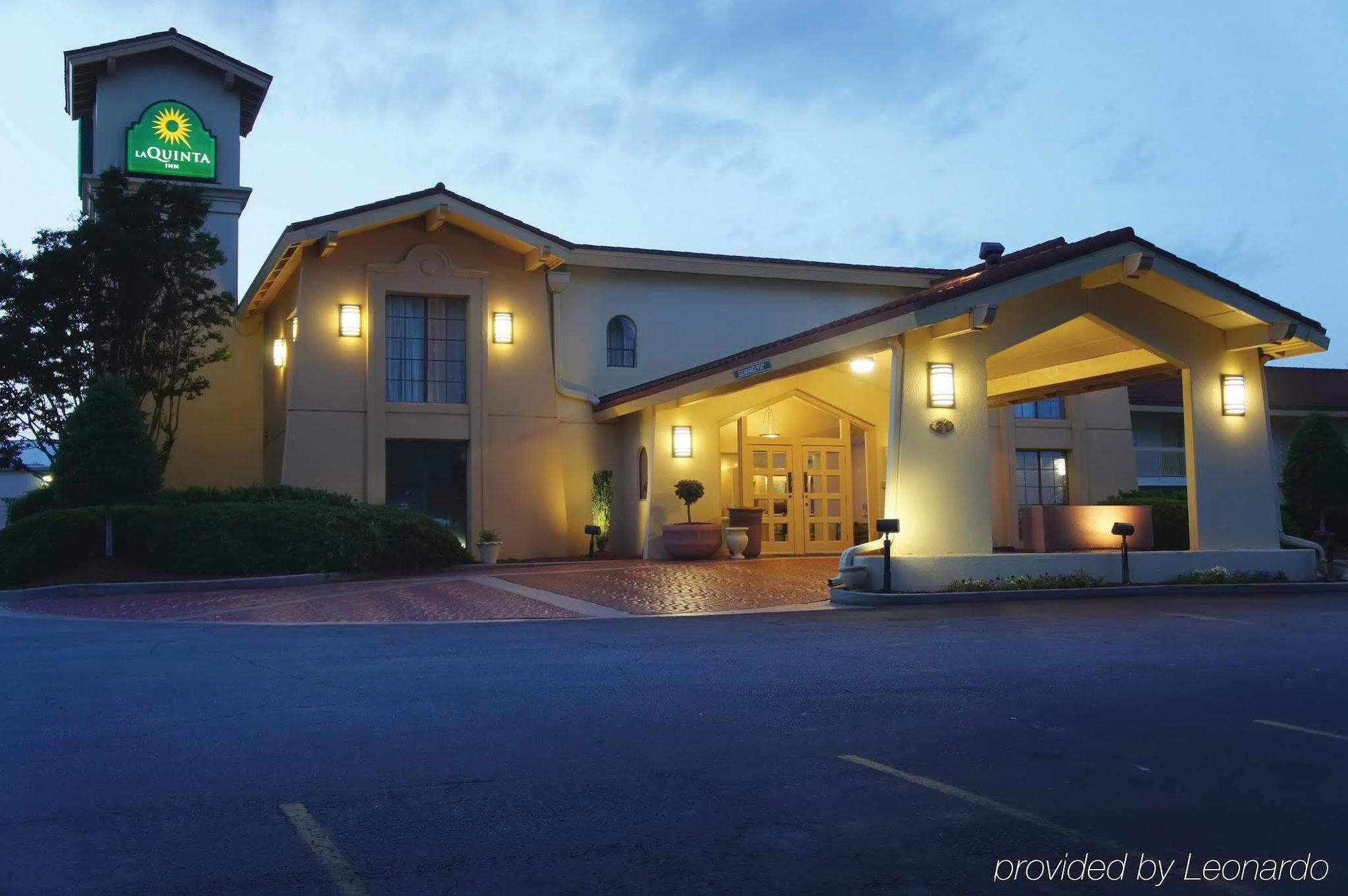 Baymont By Wyndham Greenville Woodruff Rd Екстер'єр фото